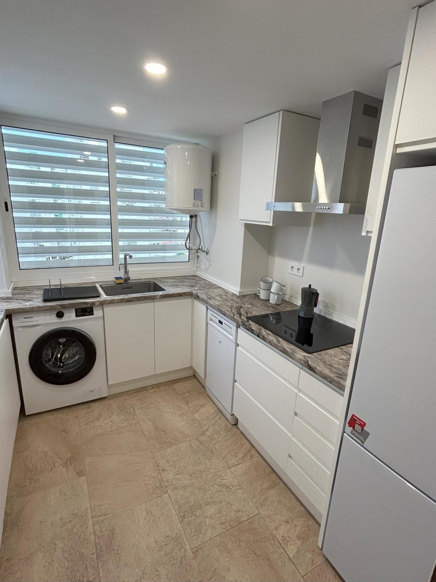 Apartamento Gandia Playa 150M Playa Con Parking Privado Y Piscina Playa de Gandia Exterior photo
